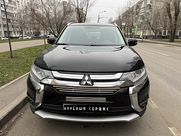 Mitsubishi Outlander, 2018г, полный привод, вариатор