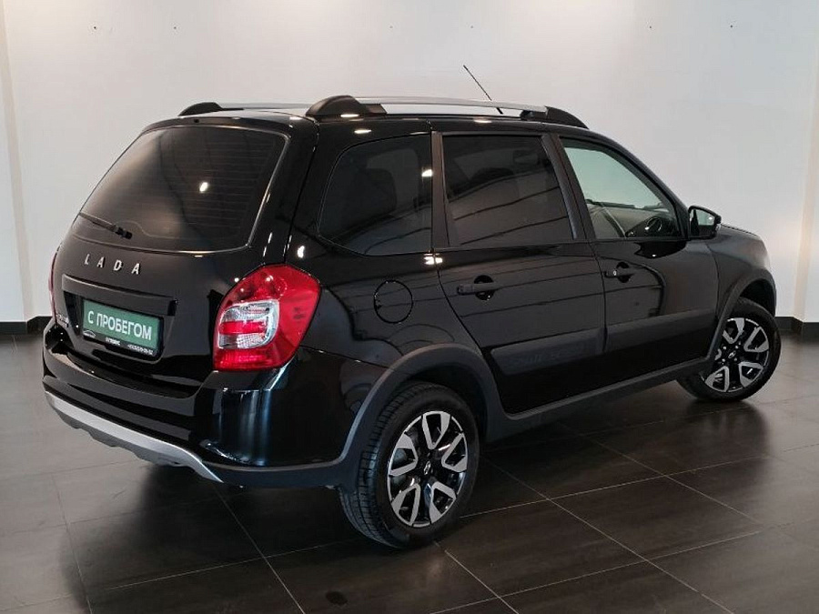 Lada (ВАЗ) Granta, 2023г., передний привод, механика