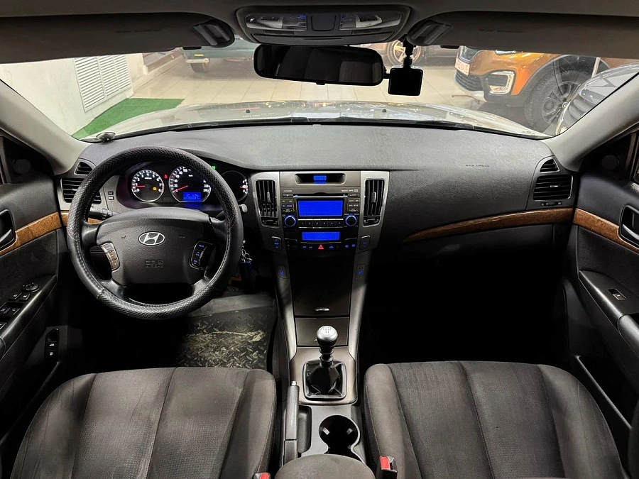 Hyundai Sonata, 2008г., передний привод, механика
