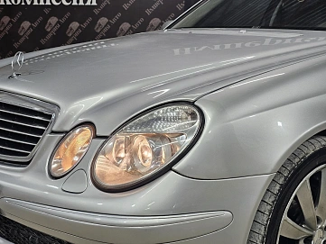 Mercedes-Benz E-Класс, 2004г, задний привод, автомат