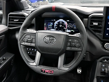 Toyota Tundra, 2025г, полный привод, автомат