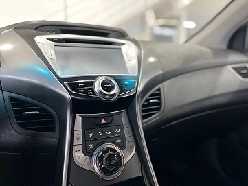 Hyundai Elantra, 2013г, передний привод, автомат