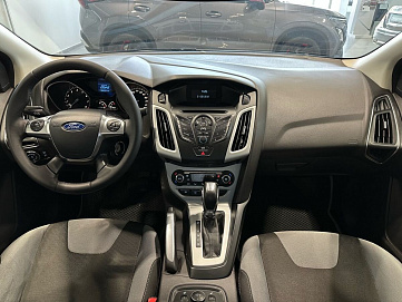 Ford Focus, 2012г, передний привод, робот