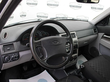Lada (ВАЗ) Priora, 2010г, передний привод, механика