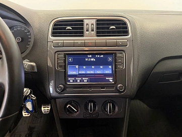 Volkswagen Polo, 2018г, передний привод, механика