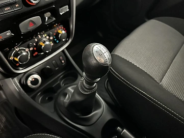 Renault Duster, 2013г, полный привод, механика