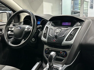 Ford Focus, 2011г, передний привод, робот