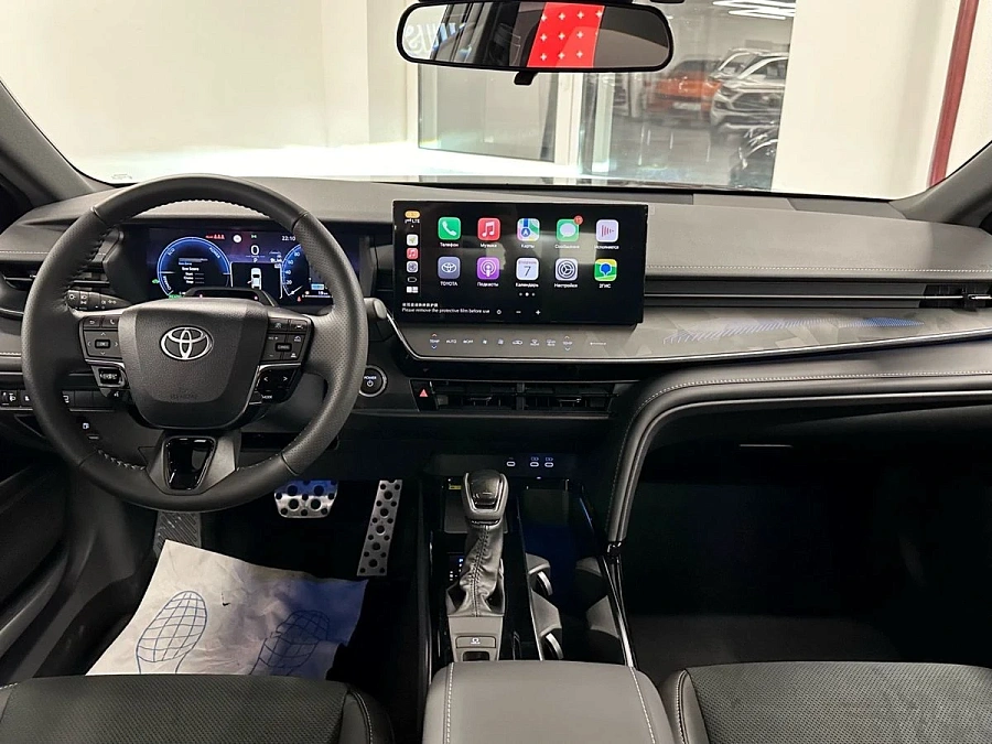 Toyota Camry, 2025г., передний привод, вариатор