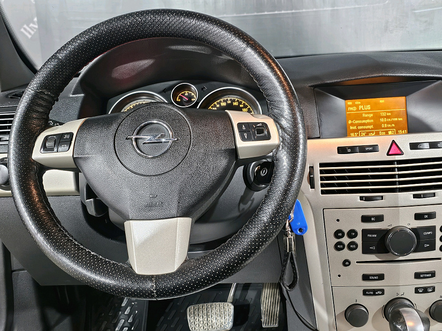 Opel Astra, 2007г., передний привод, автомат