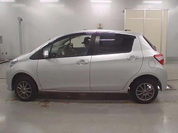 Toyota Vitz, 2019г, полный привод, вариатор