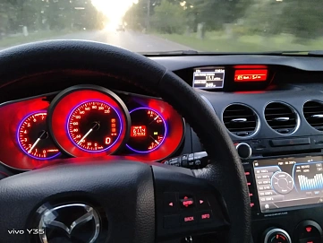 Mazda CX-7, 2011г, передний привод, автомат