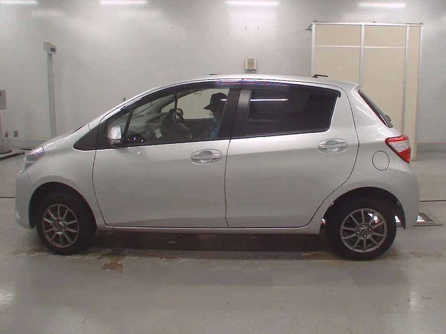 Toyota Vitz, 2019г., полный привод, вариатор