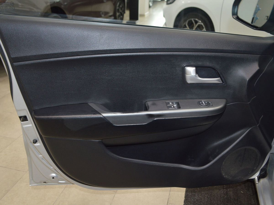 Kia Rio, 2013г., передний привод, механика