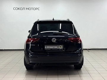Volkswagen Tiguan, 2020г, полный привод, робот